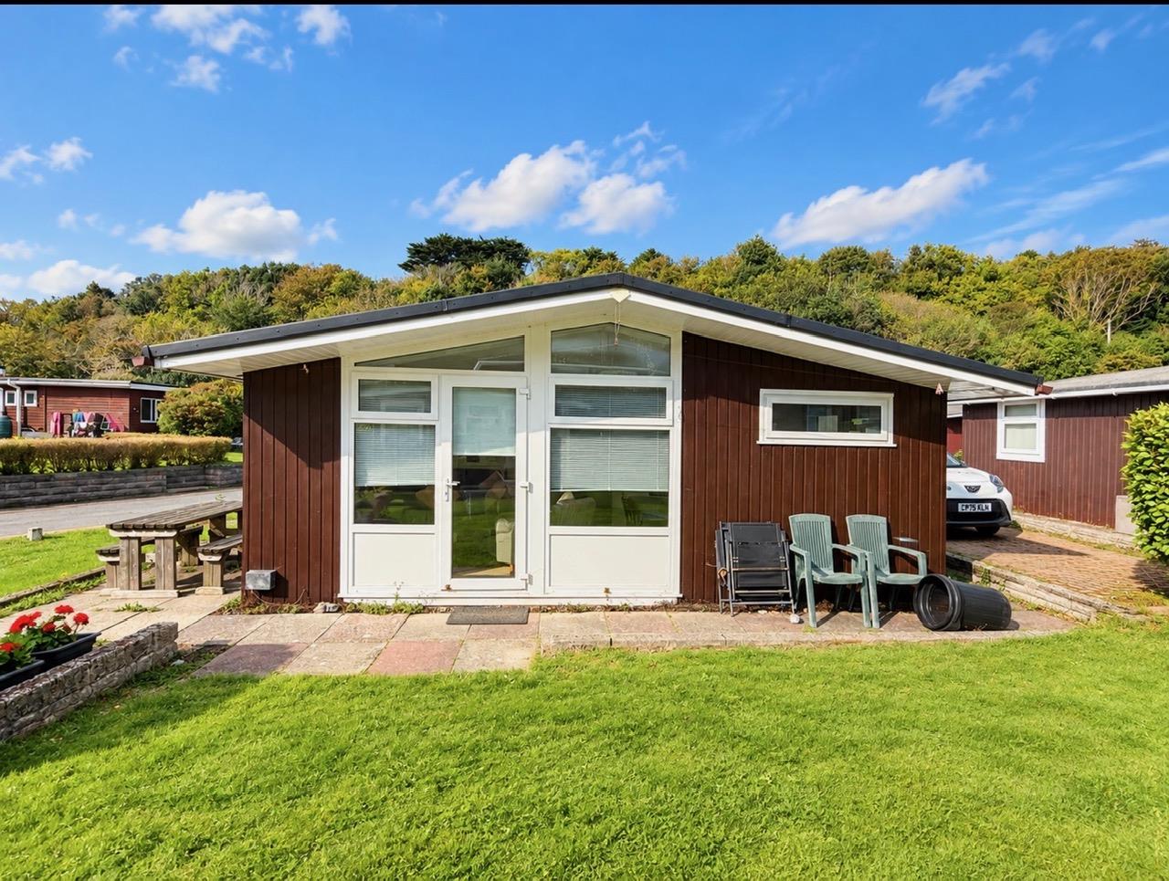 Summercliff Chalets, Caswell, Caswell bay, Swansea, SA3 3BP